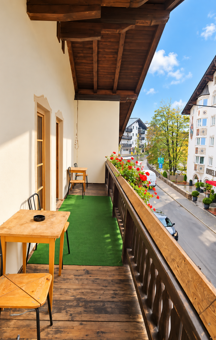 balcony